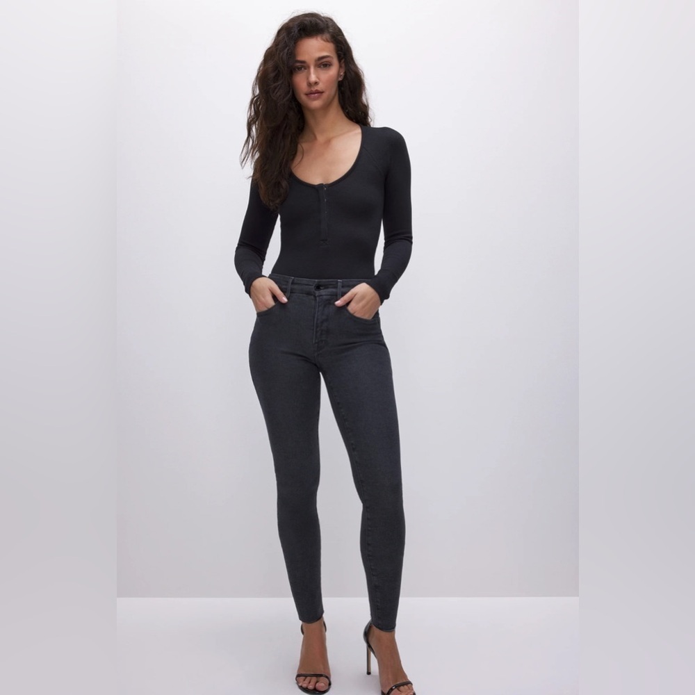 Good American “Good Legs” Skinny Jeans